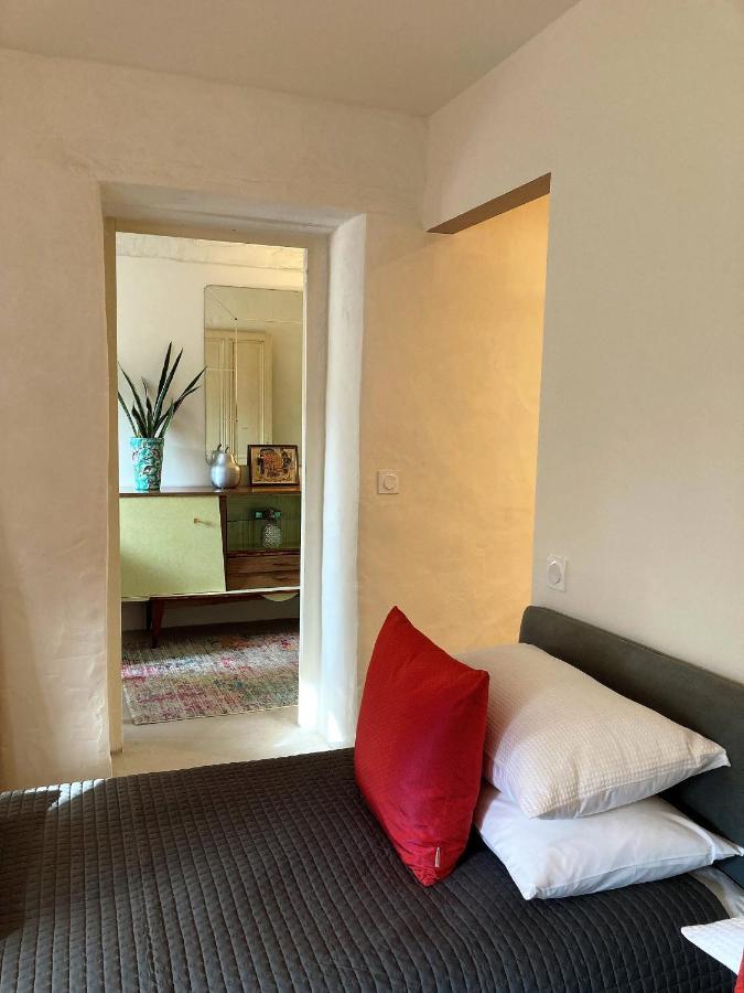 La Veillonnais Bed & Breakfast Angrie Bagian luar foto